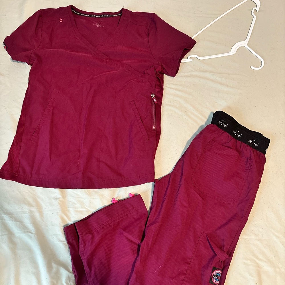 Koi wine scrubs